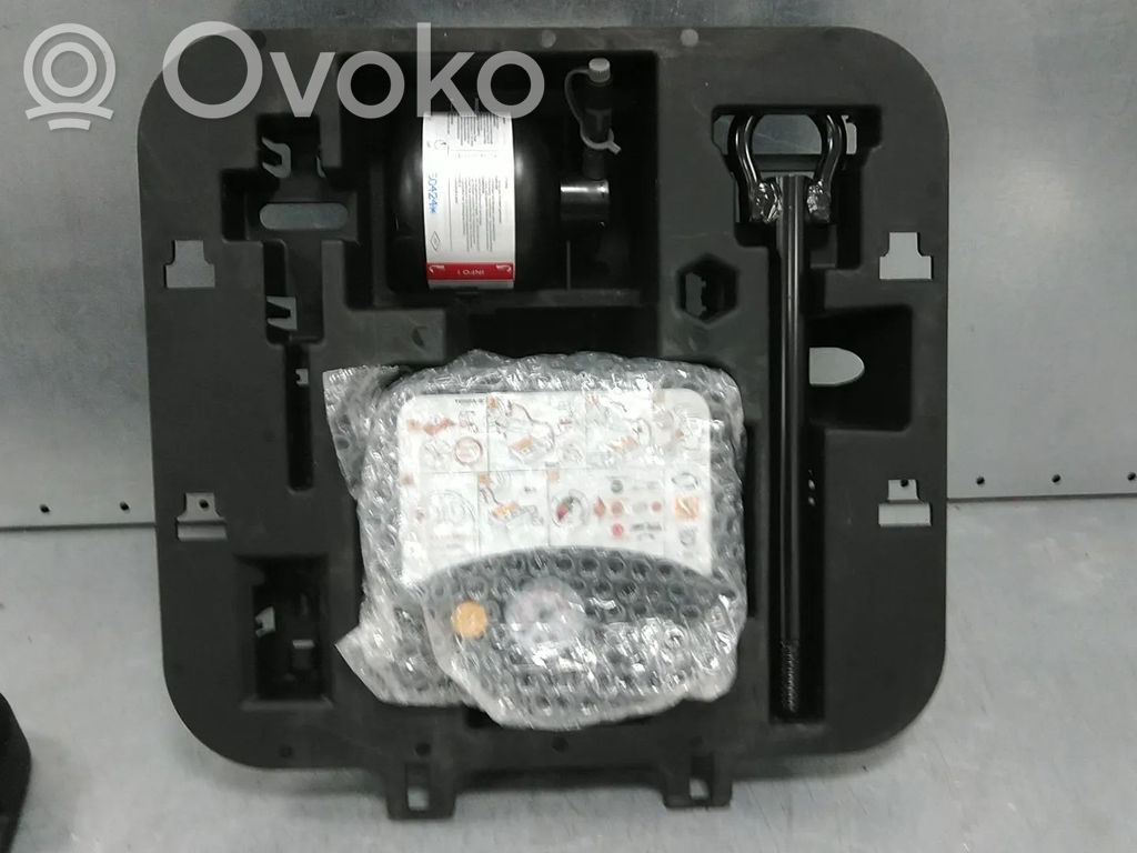 Renault Clio V Otros repuestos del interior 