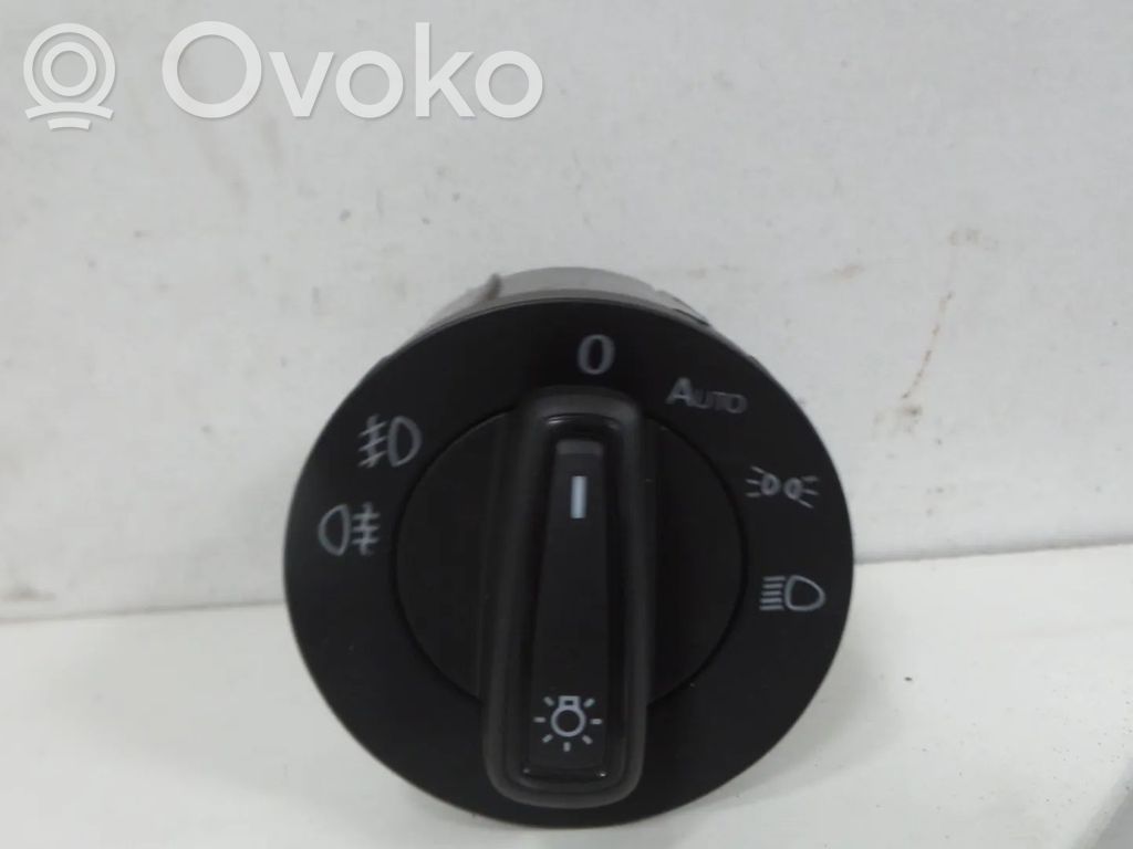 Volkswagen Polo VI Otros repuestos del interior 