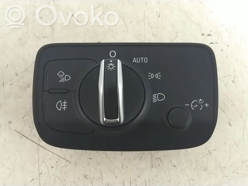 Otros repuestos del interior   8V0941531AR