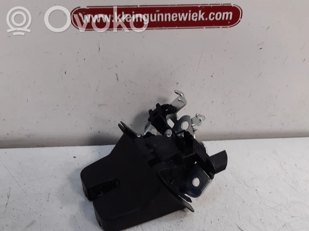 Volkswagen Jetta VI Blocco/chiusura/serratura del portellone posteriore/bagagliaio 