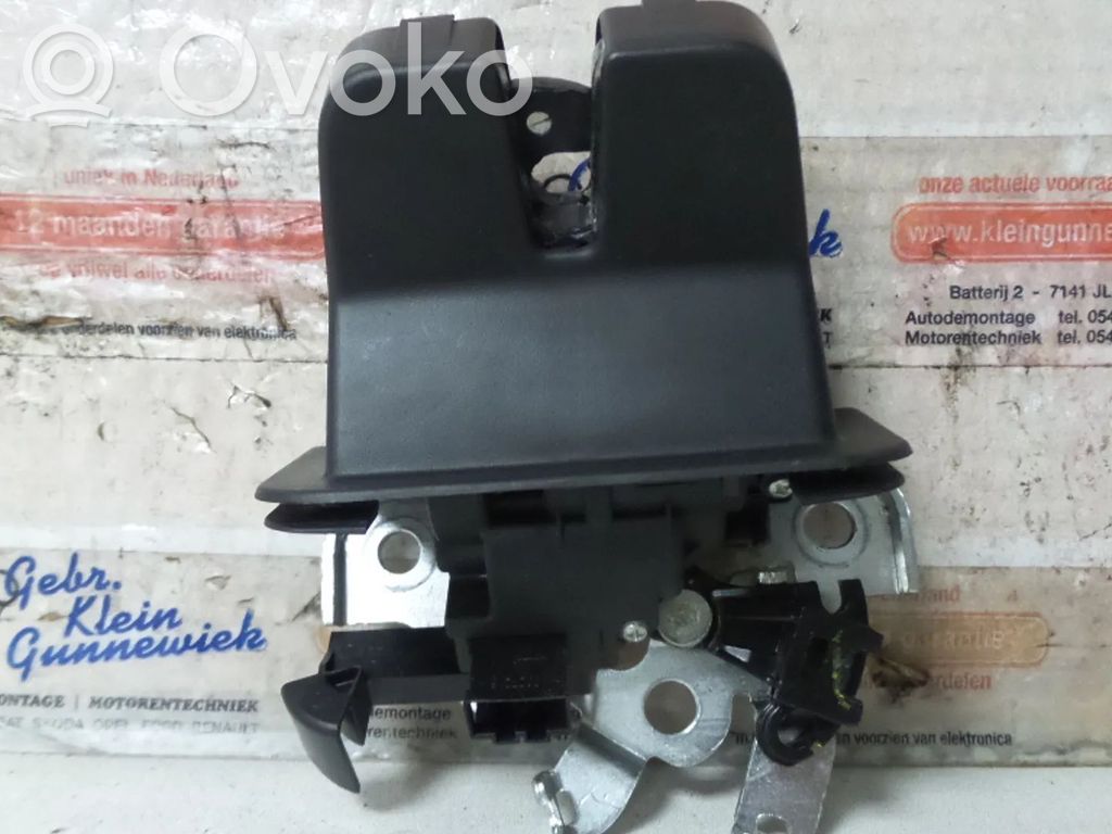 Volkswagen Jetta VI Blocco/chiusura/serratura del portellone posteriore/bagagliaio 