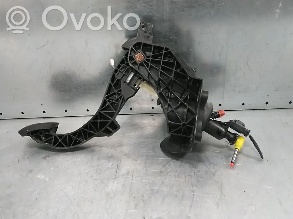 Opel Vivaro Kita salono detalė 