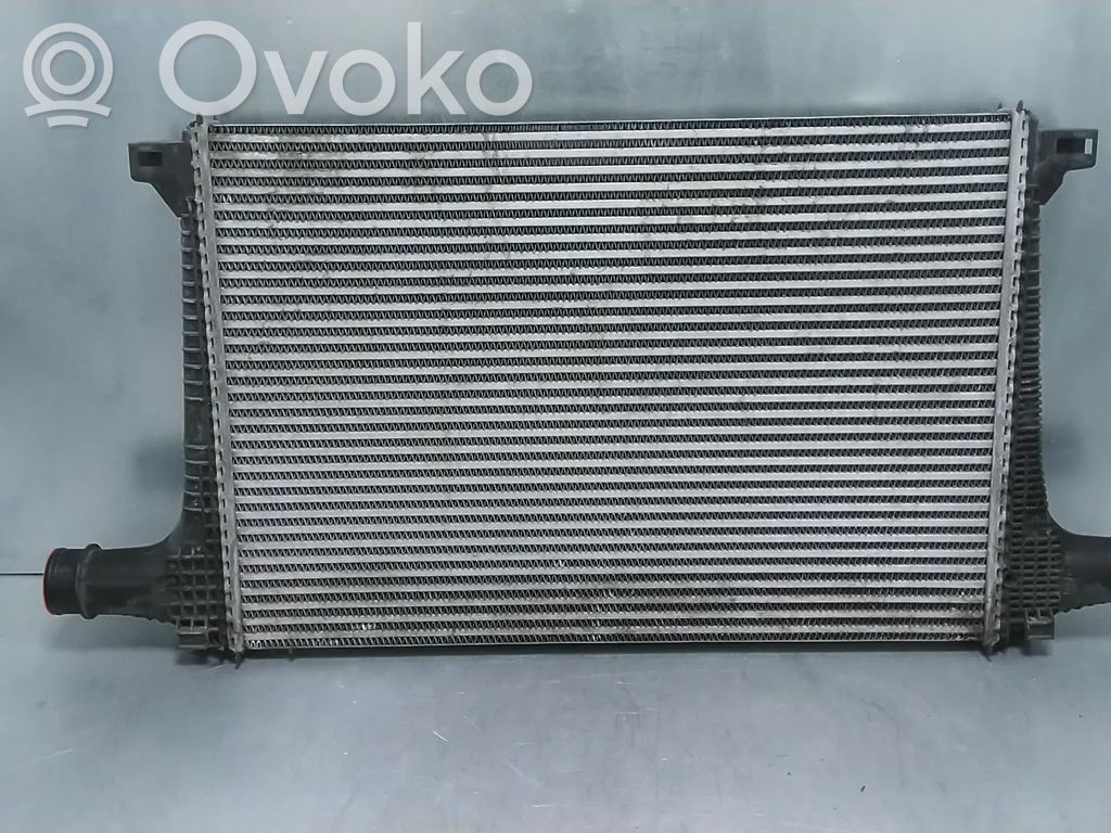 Audi Q7 4M Interkūlerio radiatorius 