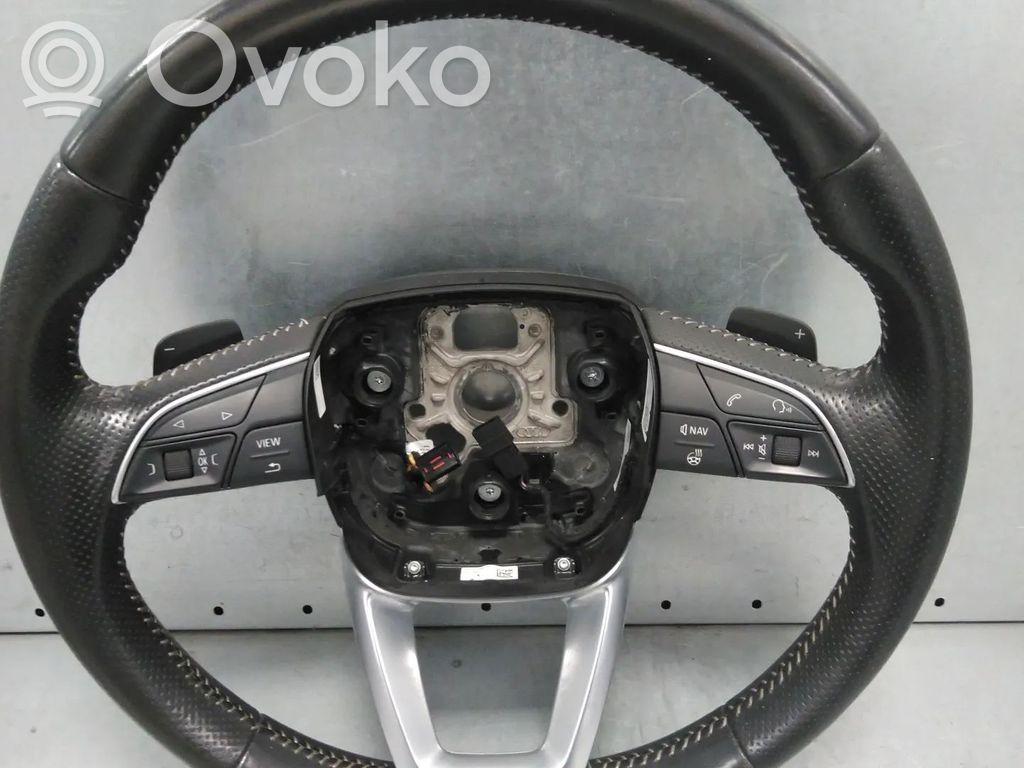 Audi Q7 4M Steering wheel 