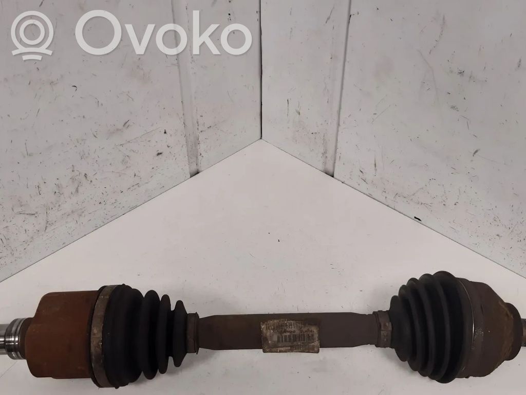 Volvo V50 Priekinis pusašis 