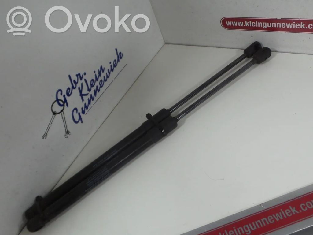 Siłownik maski przedniej   81161D4001
