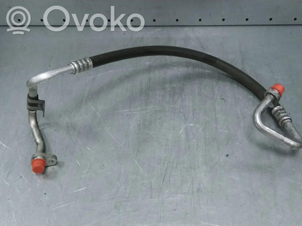 Ilmastointilaitteen putki (A/C)   924902151R