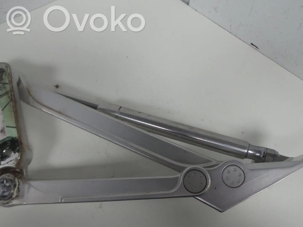 Volkswagen Phaeton Tailgate hinge 