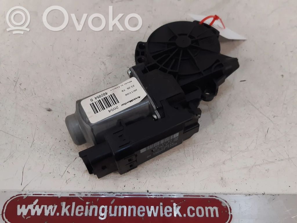 KIA Ceed Priekinio lango pakelėjo varikliukas 