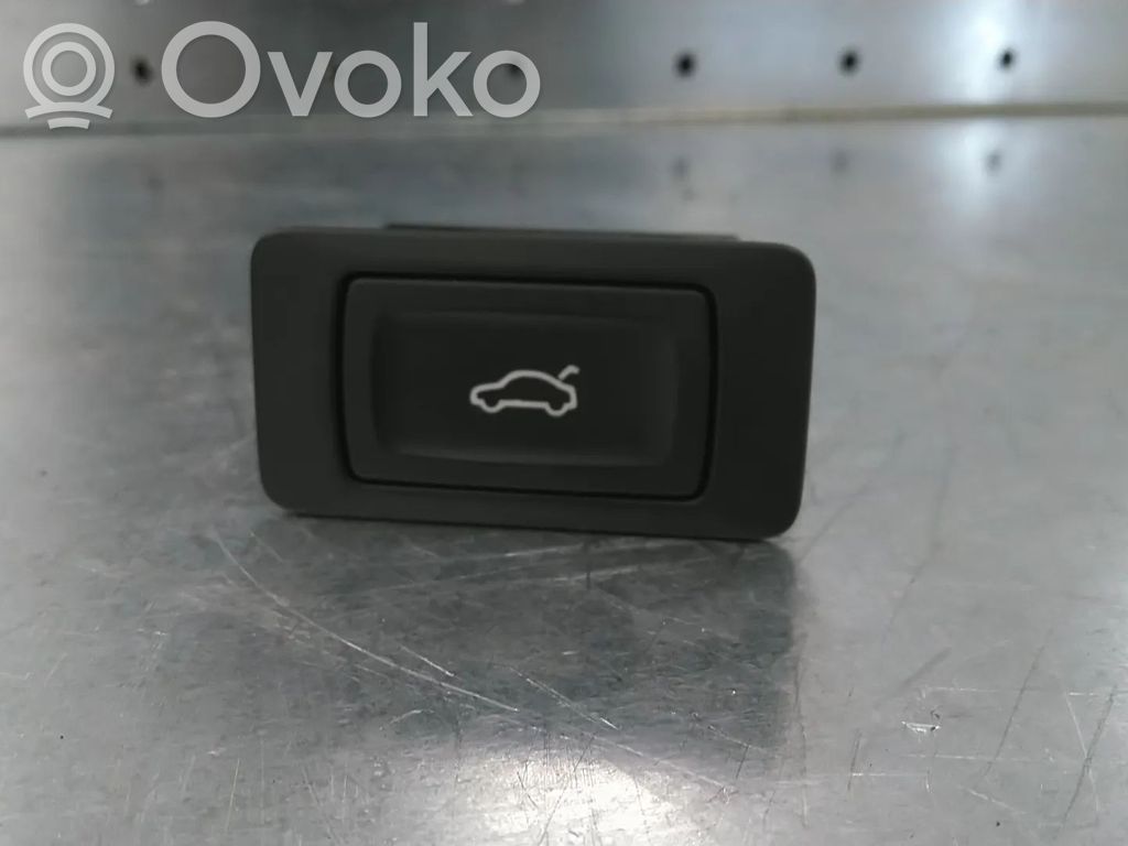 Otros repuestos del interior   4G0959831C