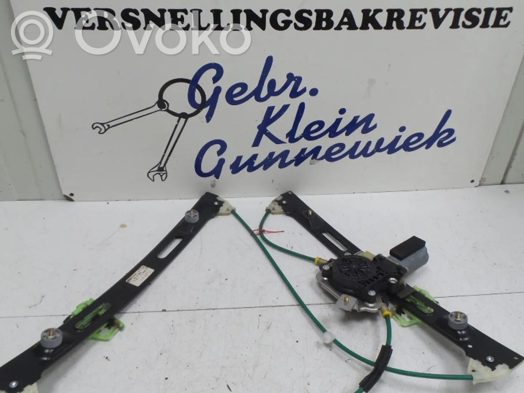 BMW 3 E46 Front door window regulator motor 