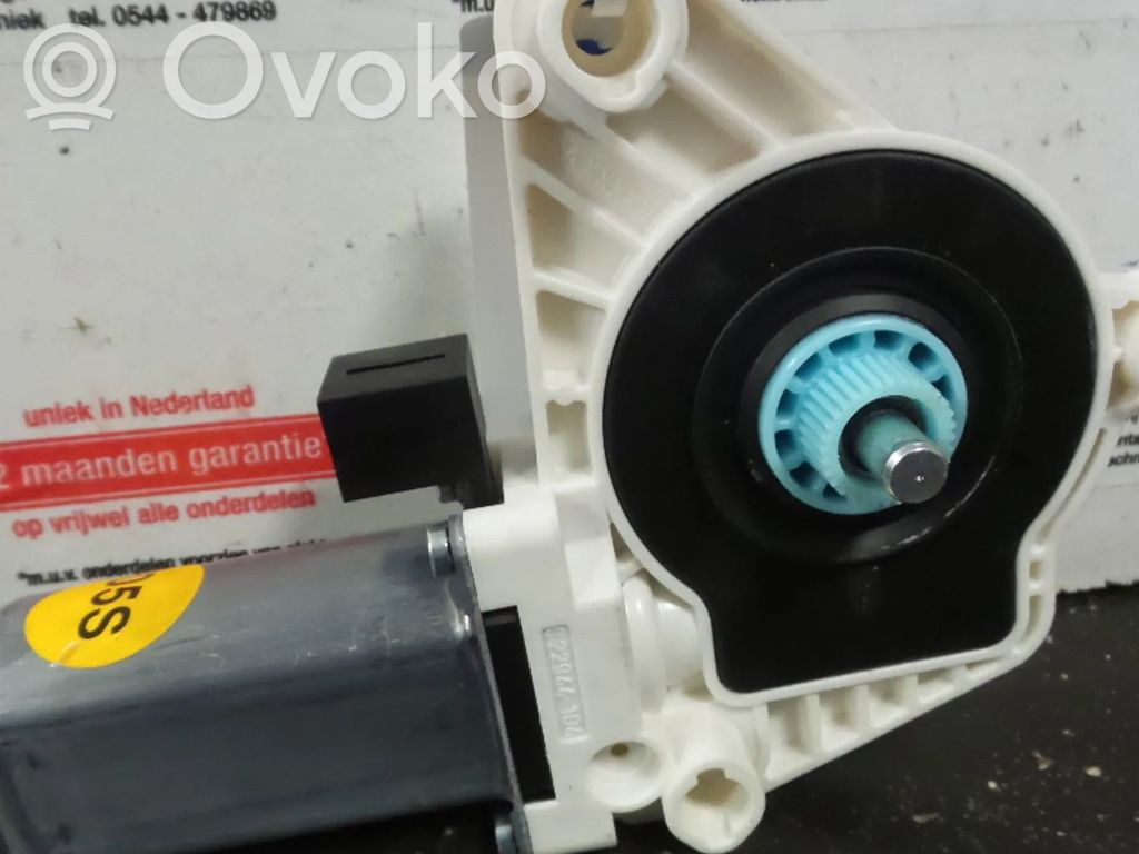 Volkswagen PASSAT B8 Motor macara geam ușă față 