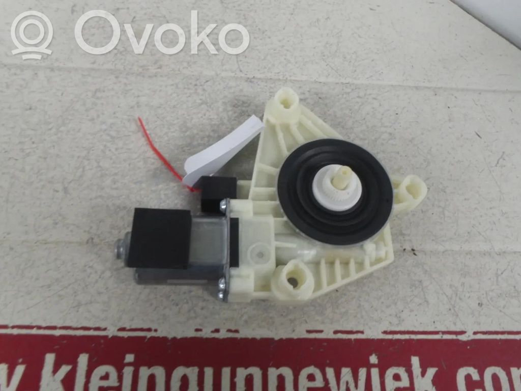Volkswagen PASSAT B8 Motor macara geam ușă față 