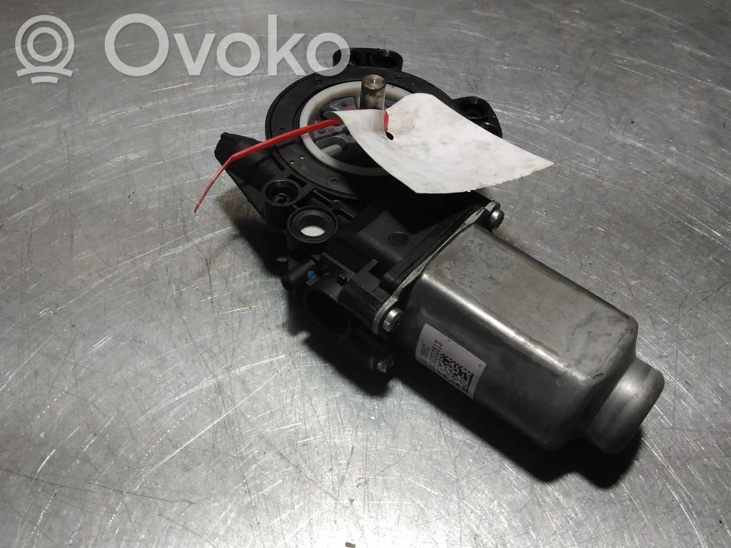 Peugeot 108 Front door window regulator motor 