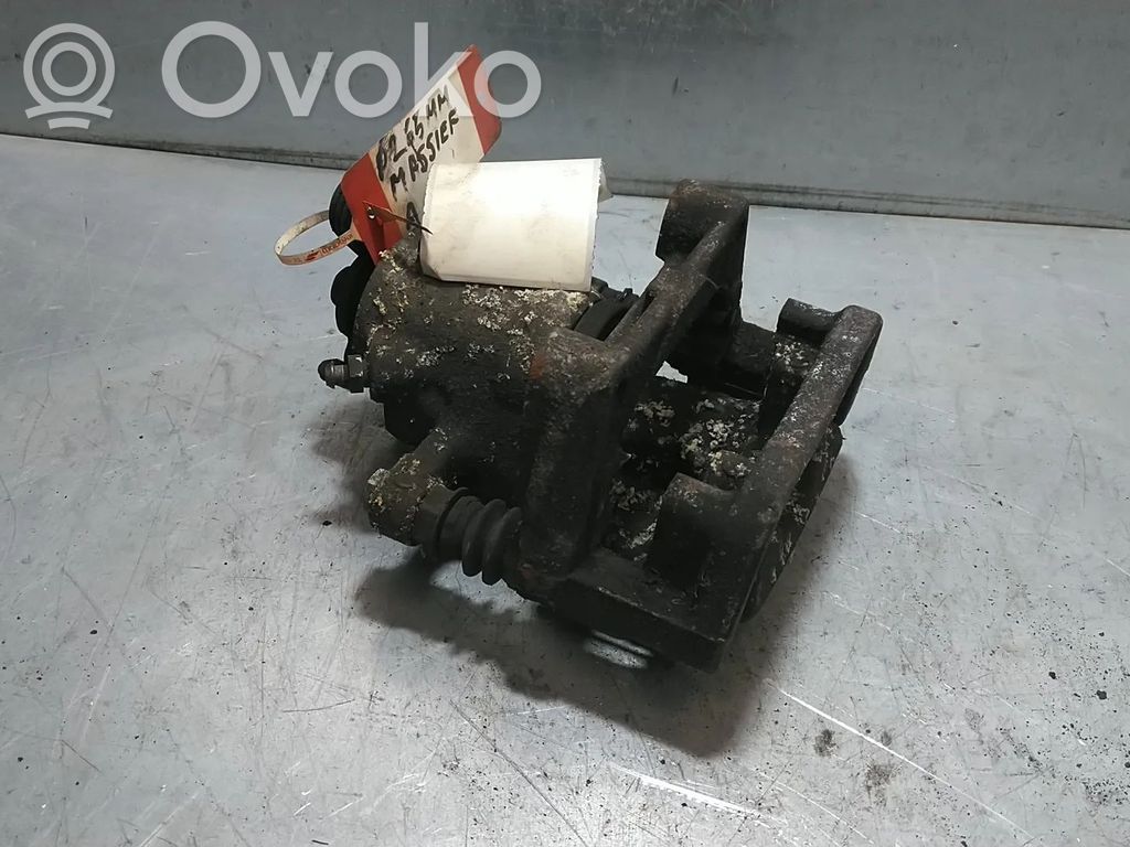 Opel Meriva B Tylny zacisk hamulcowy 