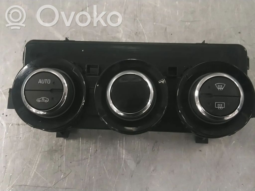 Opel Adam Panel klimatyzacji 