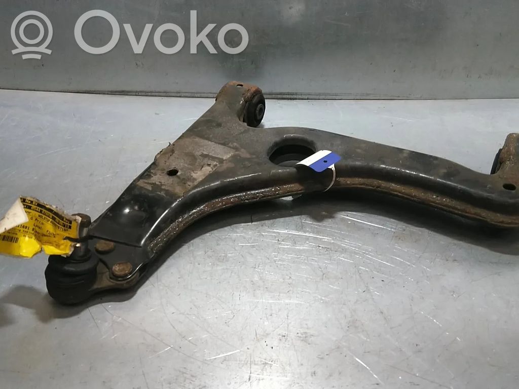 Opel Astra G Braccio di controllo sospensione anteriore 