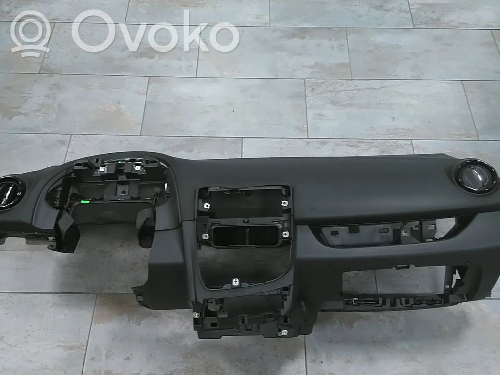 Renault Clio IV Панель 