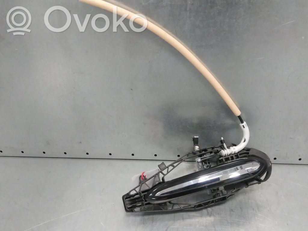 BMW 5 G30 G31 G38 Osłona klamki drzwi przednich 