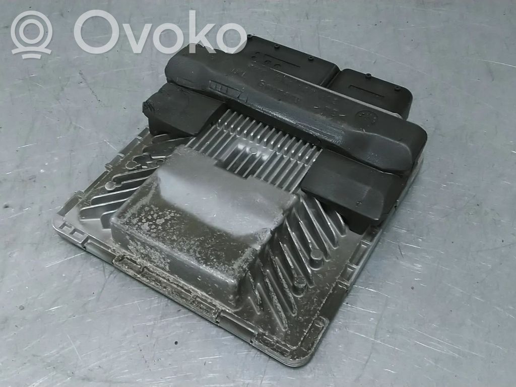 Audi A5 8T 8F Engine control unit/module 