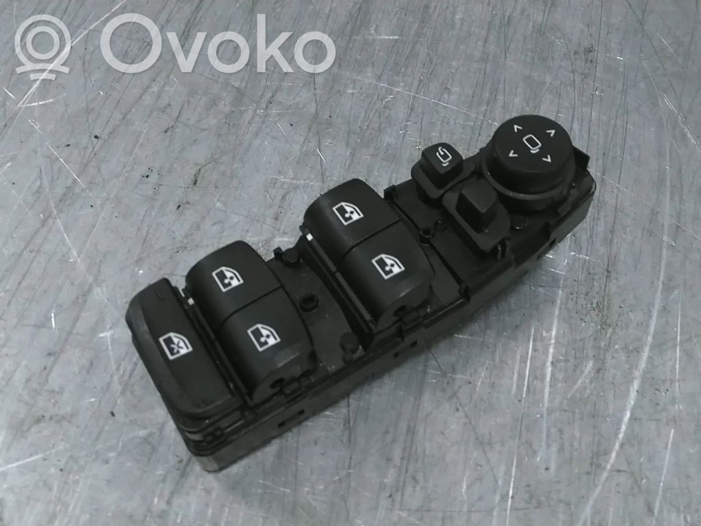 BMW 2 F22 F23 Otros repuestos del interior 