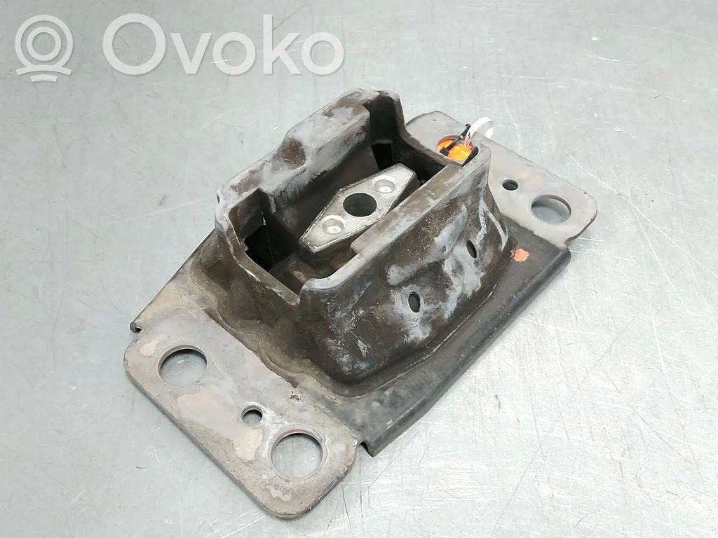 Ford Mondeo MK IV Variklio pagalvė 