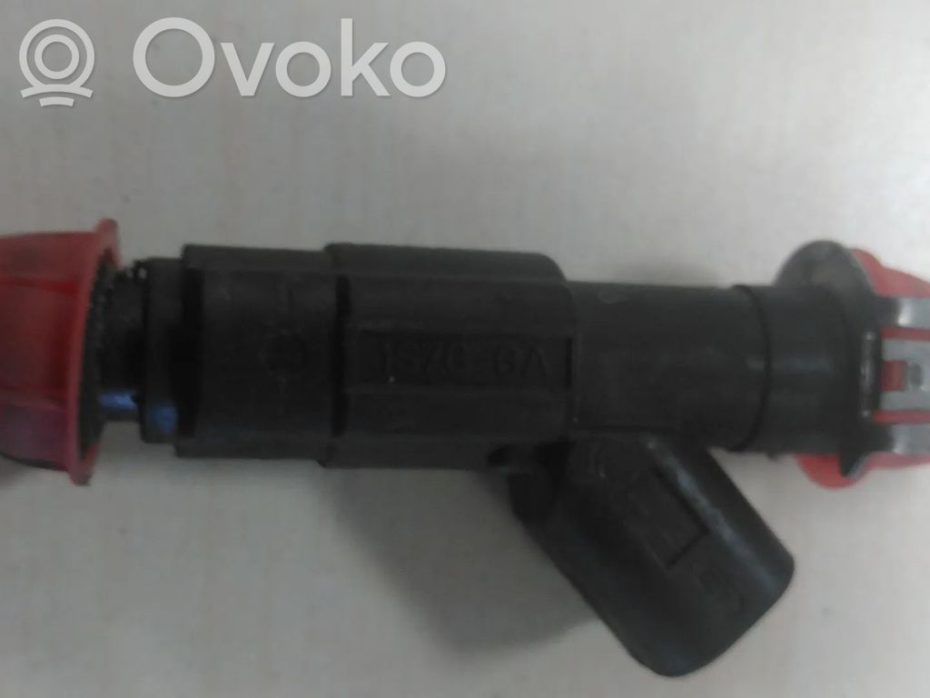 Ford C-MAX I Fuel injector 