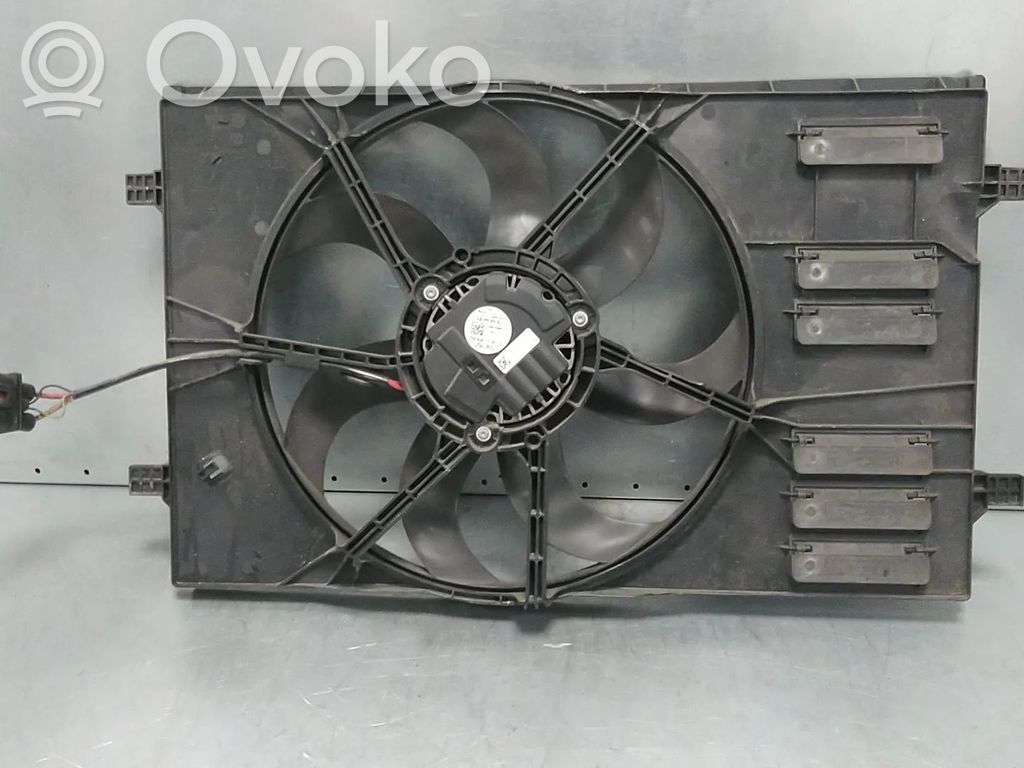 Audi A3 S3 8V Osłona wentylatora chłodnicy 