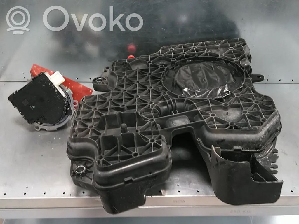 Opel Vivaro AdBlue skysčio bakelis 