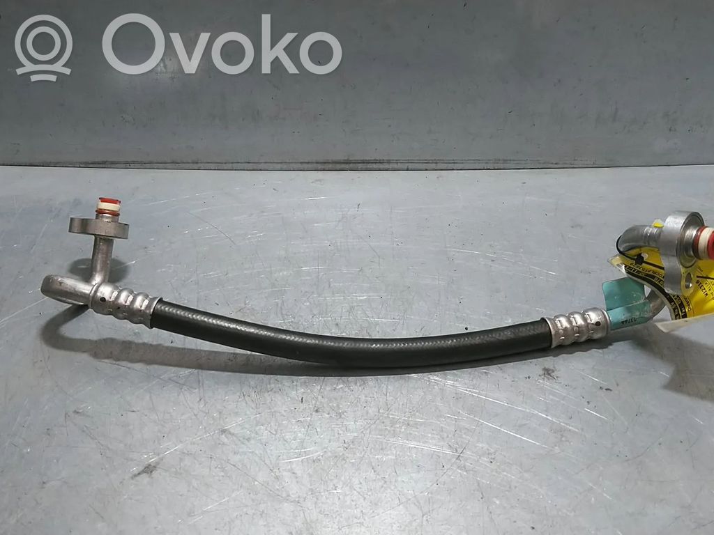 Ford Focus Ilmastointilaitteen putki (A/C) 