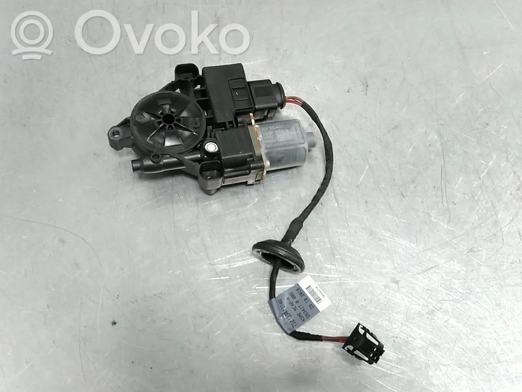 Audi A5 Silnik regulatora szyby drzwi przednich 