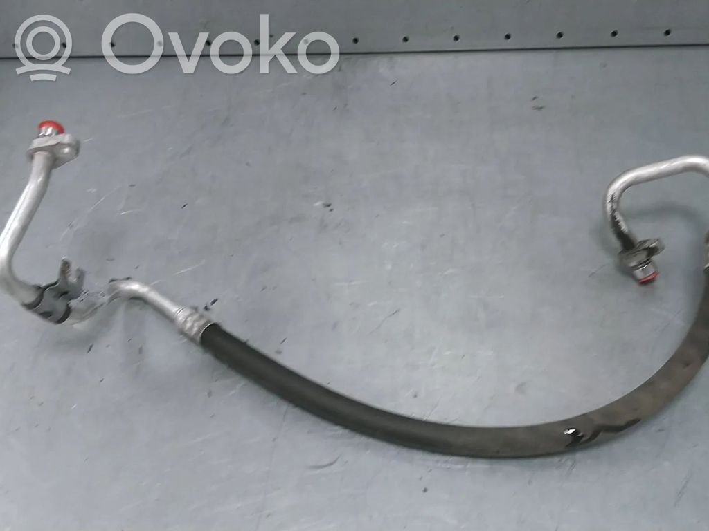 Ilmastointilaitteen putki (A/C)   924902151R