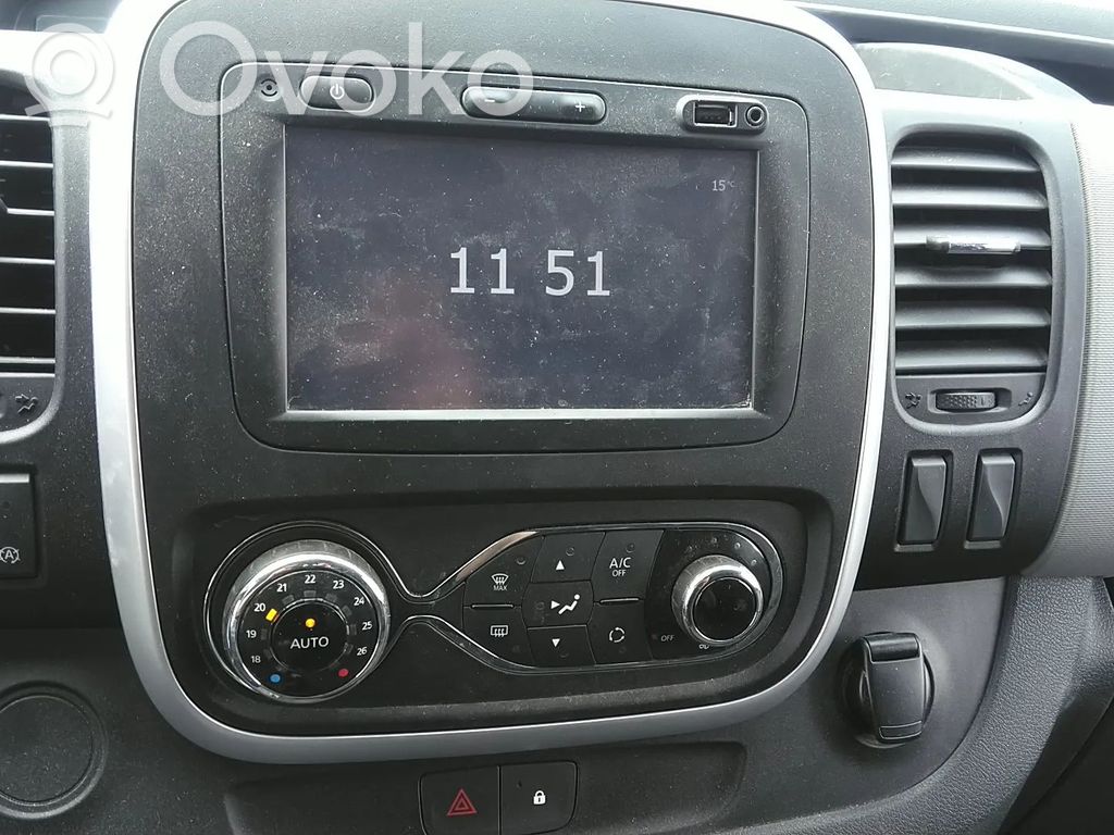 Renault Trafic III (X82) Navigation unit CD/DVD player 