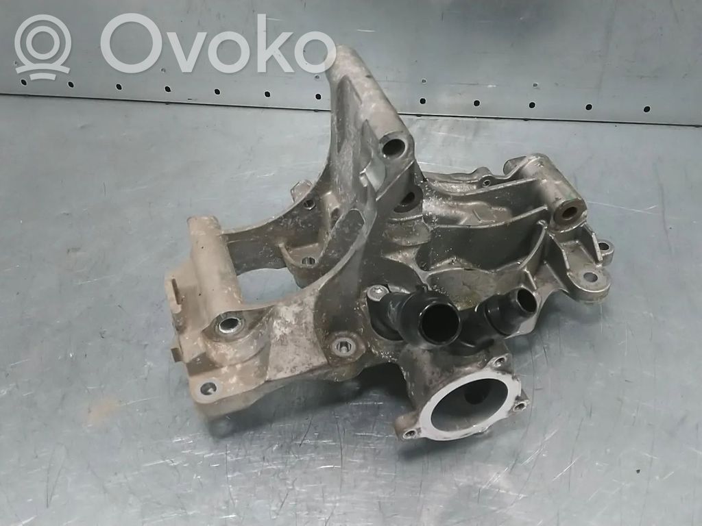 BMW 3 G20 G21 Mocowanie alternatora 