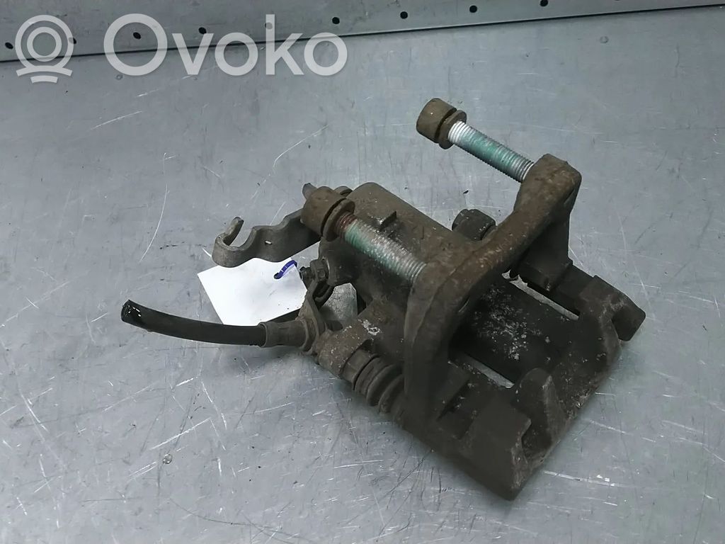 Audi A3 S3 8P Takajarrusatula 