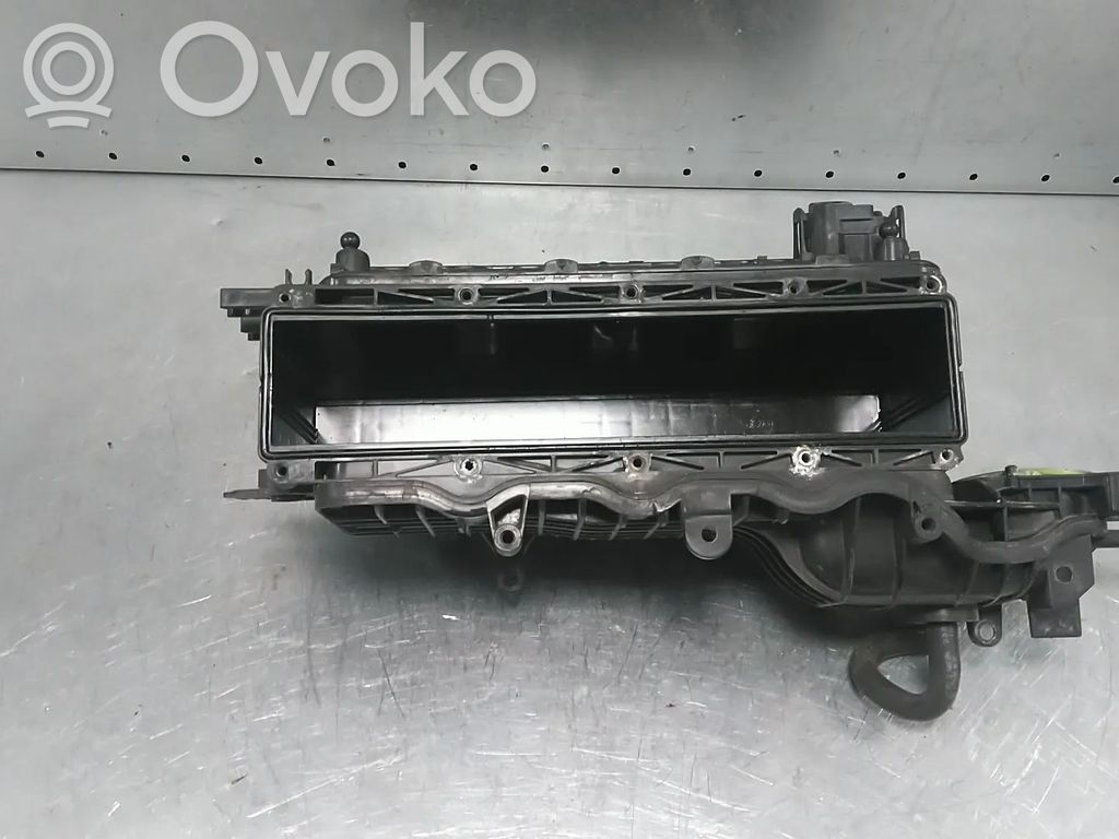 Audi Q3 8U Intake manifold 