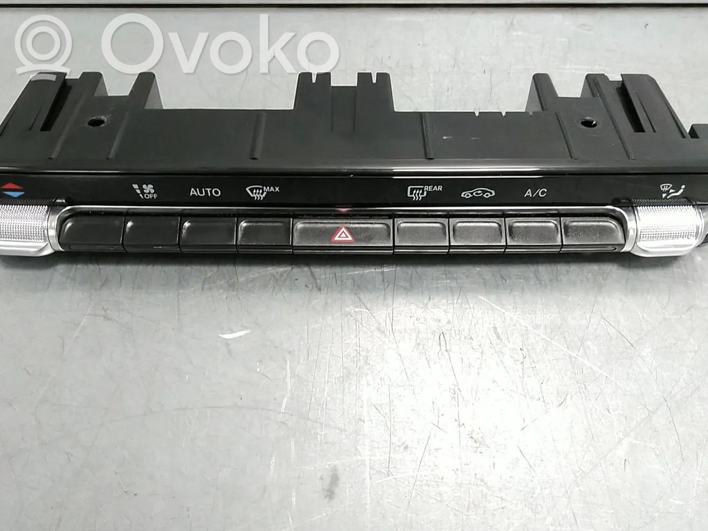 Mercedes-Benz B W247 Panel klimatyzacji 