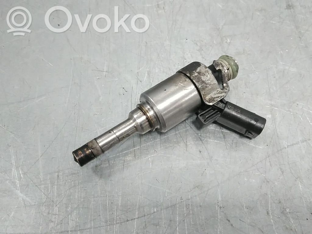 Audi A4 S4 B8 8K Fuel injector 