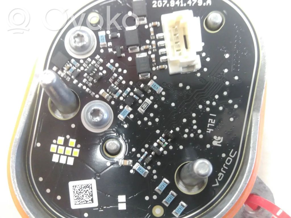 Volkswagen Taigo Faro delantero LED diurno 