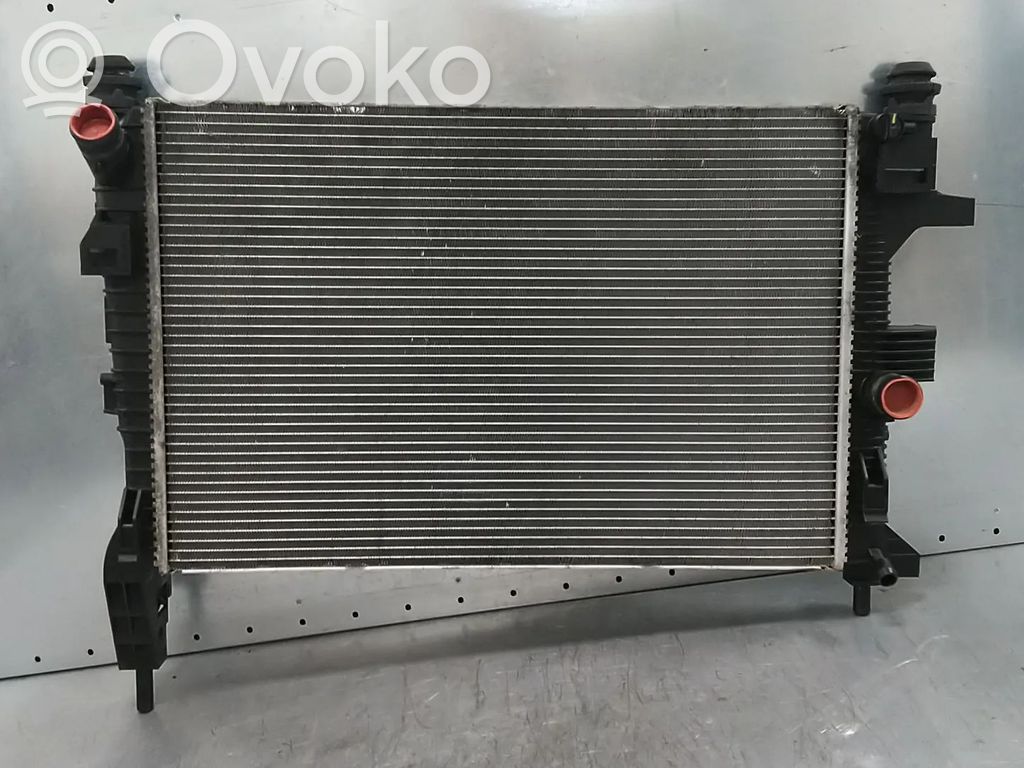 Ford Focus Dzesēšanas šķidruma radiators 