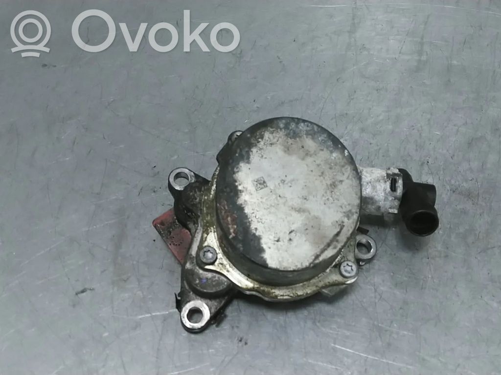 Renault Trafic III (X82) Bomba de vacío 