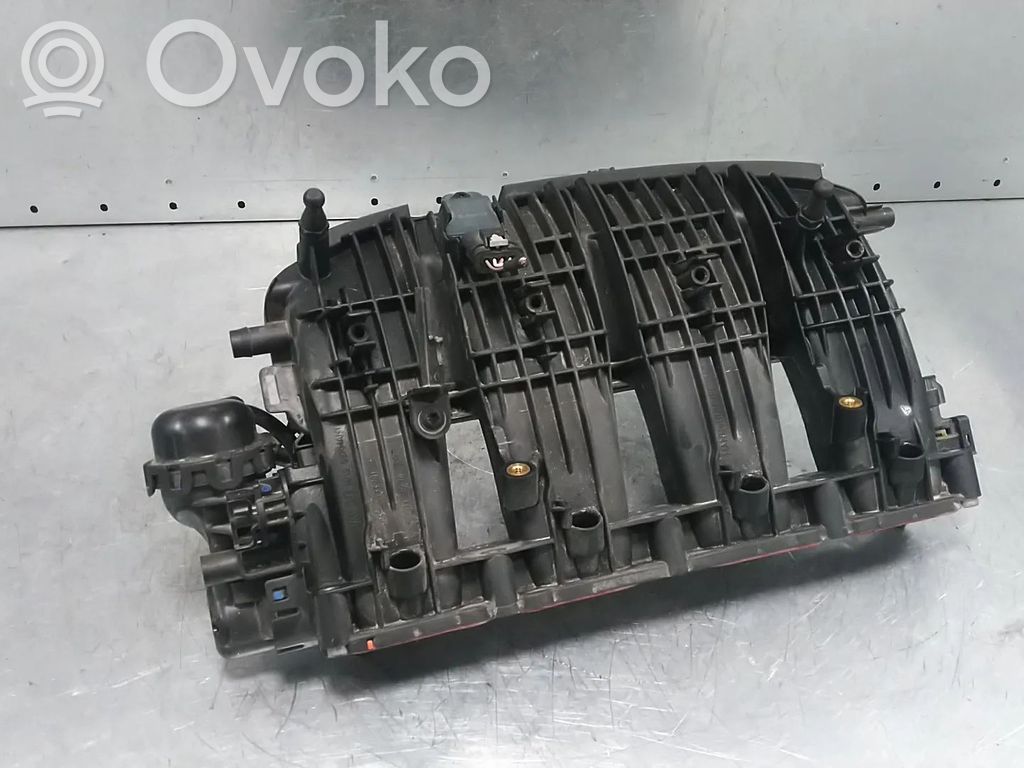 Audi Q2 - Colector de admisión 