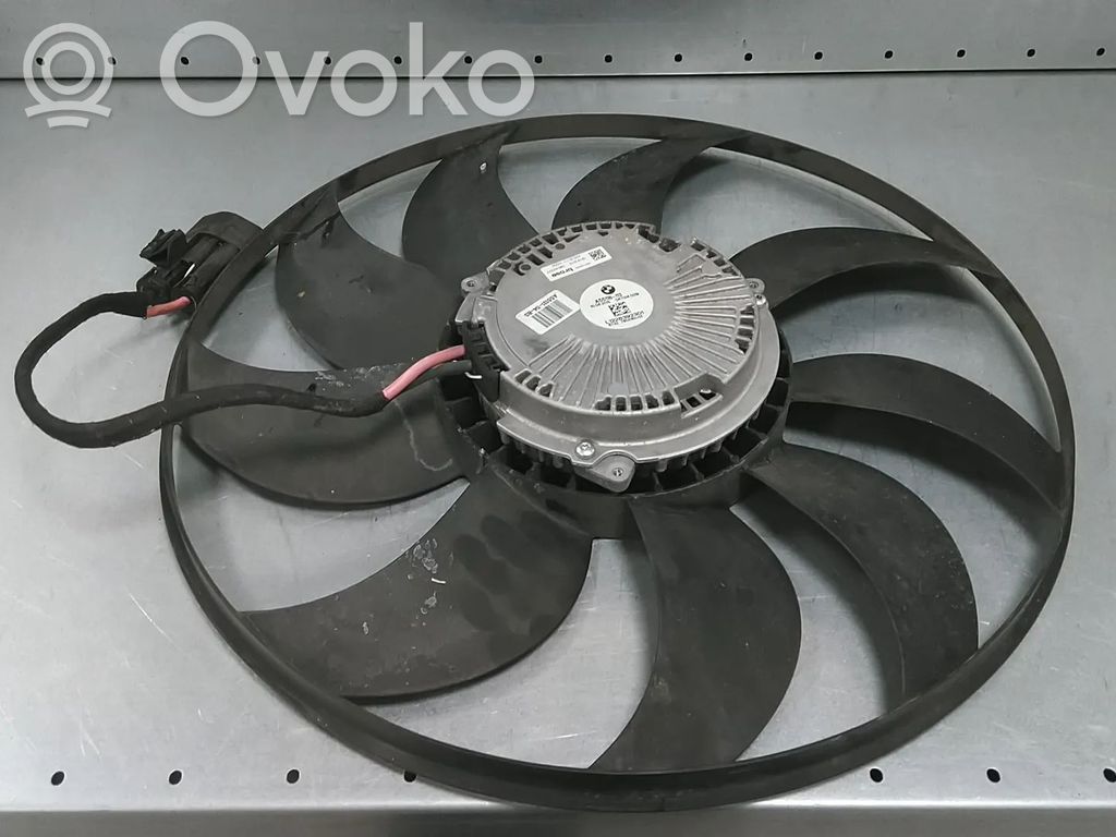 BMW 5 GT F07 Radiator cooling fan shroud 
