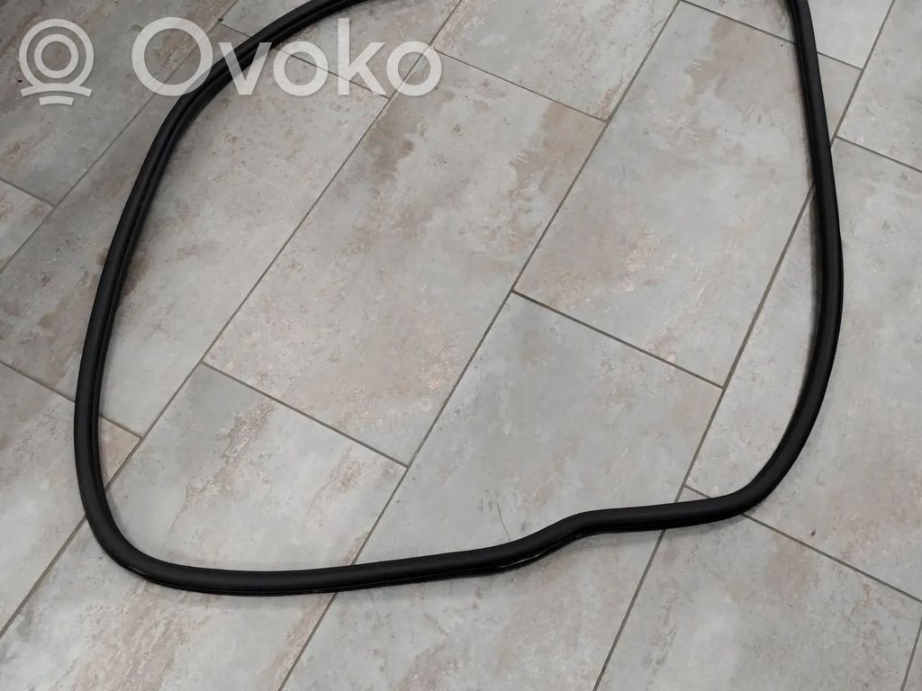 Volkswagen Golf VII Gumowa uszczelka drzwi przednich 
