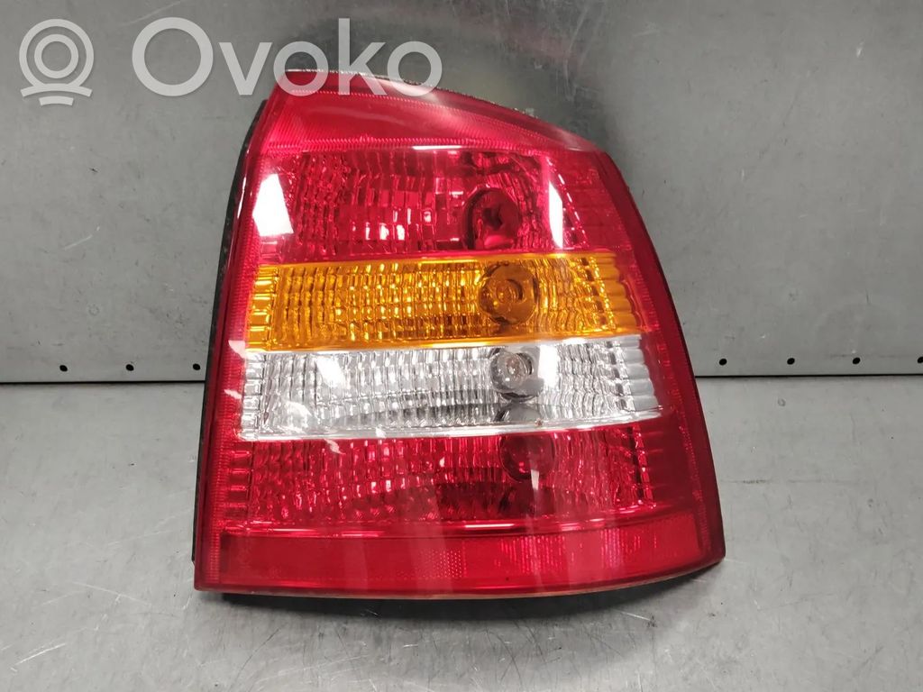Opel Astra G Aizmugurējais lukturis virsbūvē 
