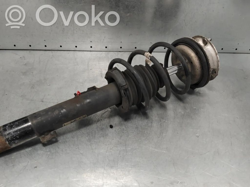 BMW 1 E81 E87 Etuiskunvaimennin 