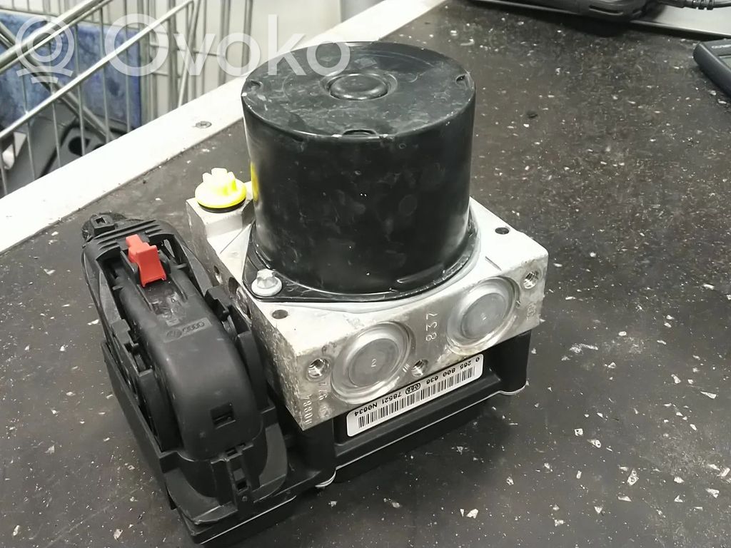 Skoda Fabia Mk2 (5J) ABS Pump 