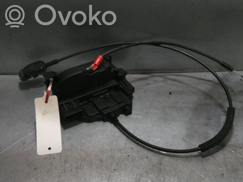 Renault Kangoo II Priekšpusē slēdzene 