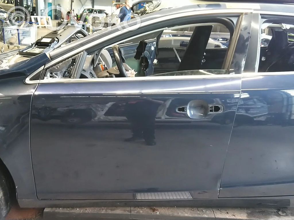 Volvo V40 Durvis 