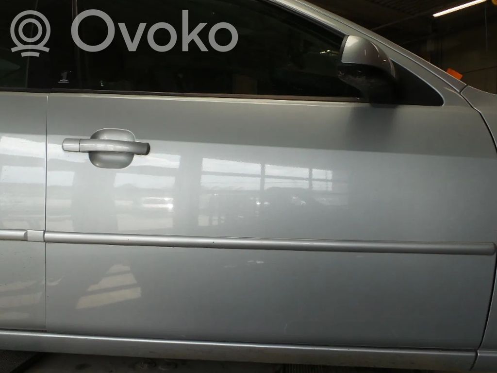 Ford Mondeo Mk III Puerta delantera 